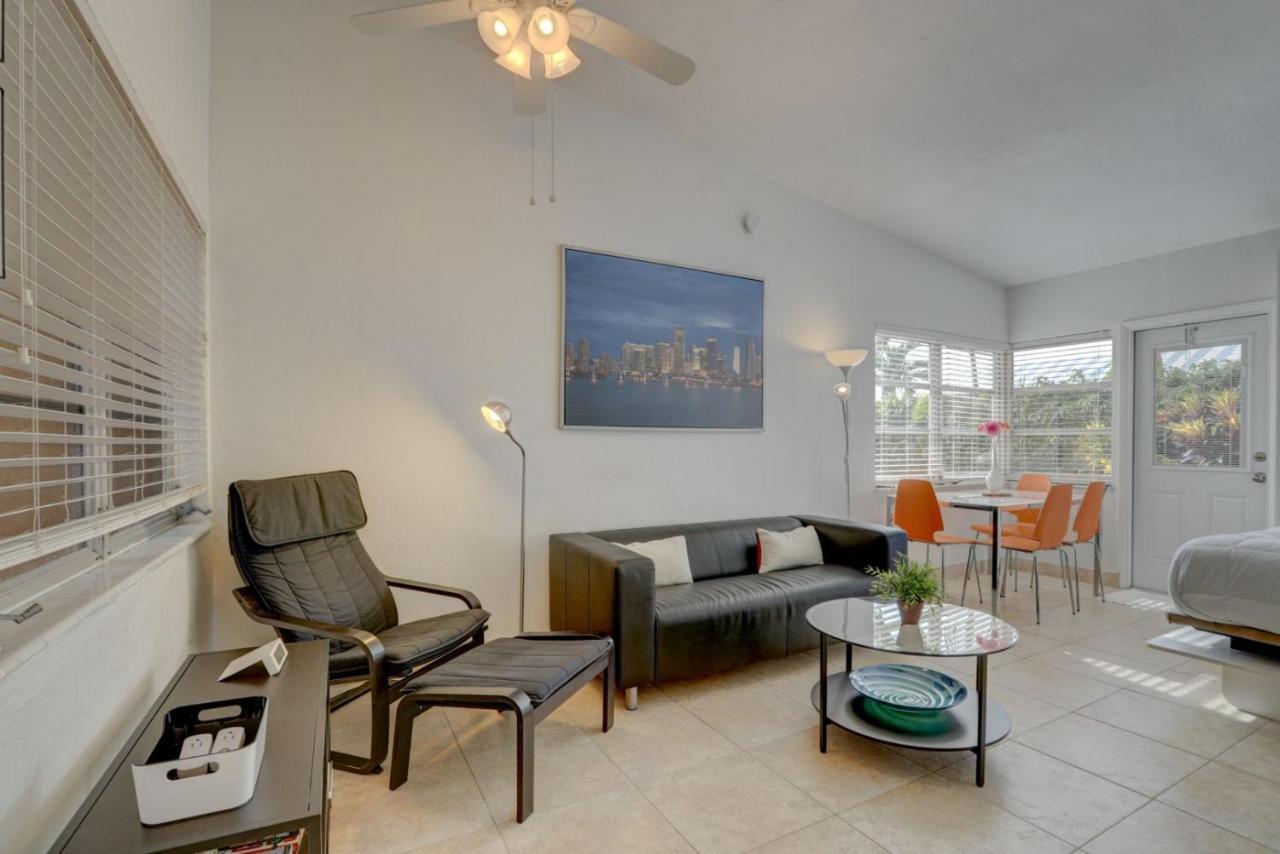 Aloha Escape Pompano Beach Apartment Exterior photo
